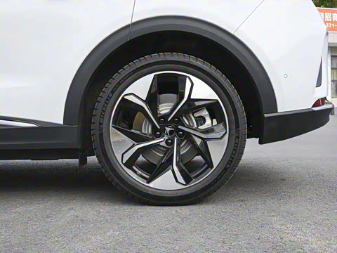 2022�� 653S+ 175kW