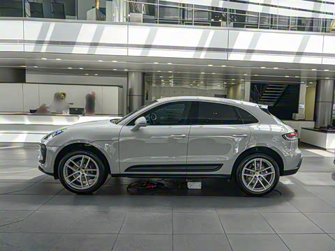 2025�� Macan 2.0T ���ΰ�