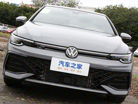 2025�� �Ŀ�� 300TSI R-Line