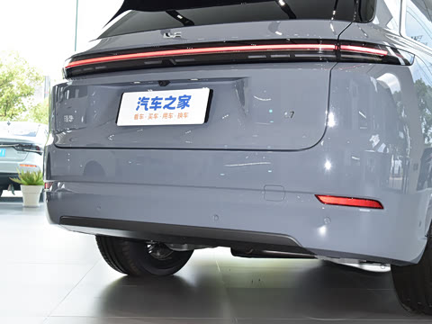 2025�� Pro ���ܻ��°�