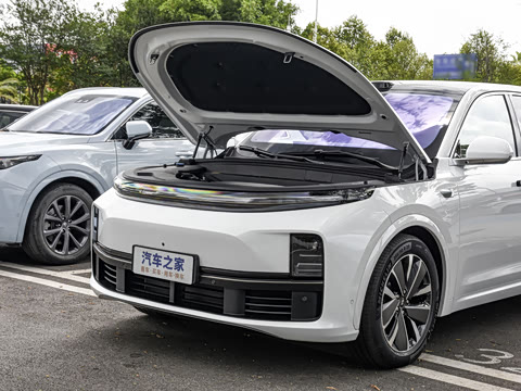 2025�� Pro ���ܻ��°�