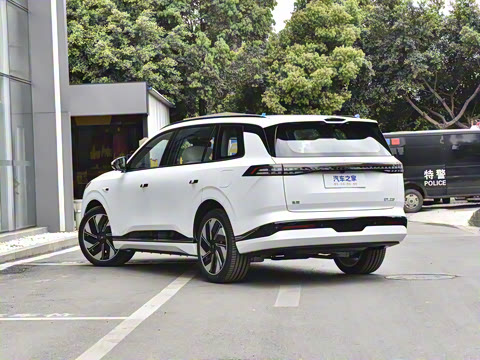 2025�� 210Ultra�Ǽݰ� 5��