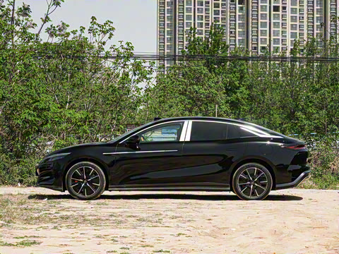 2025�� EV 701KM�����״�������