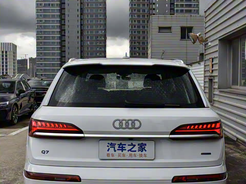 2025�� 55 TFSI quattro S line�˶���