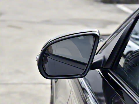 2023�� GLC 260 4MATIC ����SUV