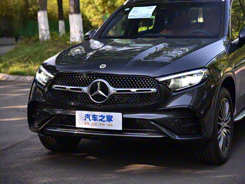 2023�� GLC 300 L 4MATIC ������ 7��