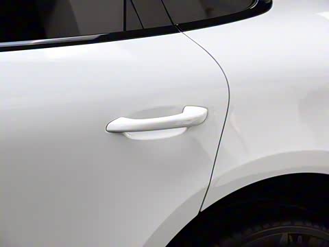 2018�� Macan 2.0T