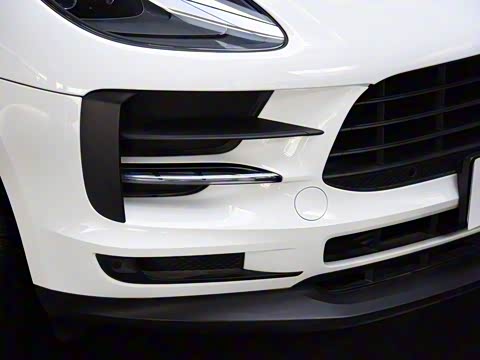 2018�� Macan 2.0T