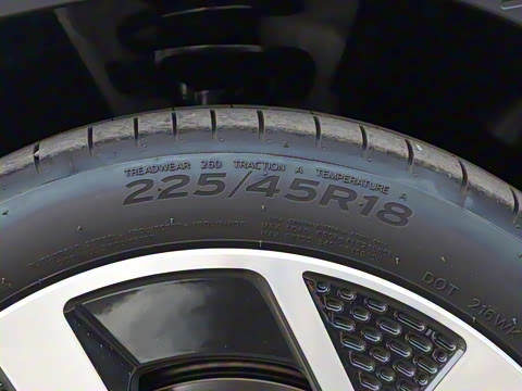 2024�� E ������