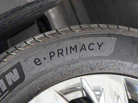 2025�� Ǭ��ϵ�� Ultra ͷ�Ȳ�