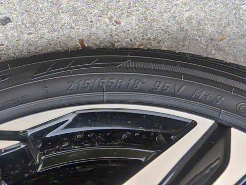 2025�� �Ŀ� ���� 2.0L CVT XV+���Ȱ�