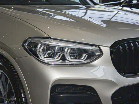 2021�� �Ŀ� xDrive 25i M�˶���ҹ��װ