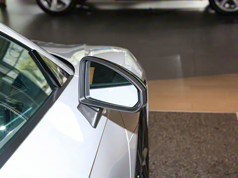 2022�� V10 Coupe performance