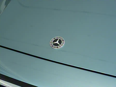 2025�� �Ŀ� E 260 �˶���