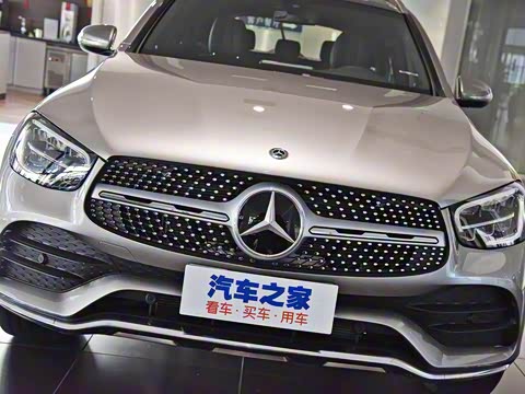 2020�� GLC 260 L 4MATIC ������