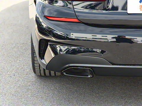 2022�� 325Li M�˶���ҹ��װ