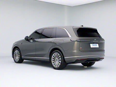 2025�� Ultra ������