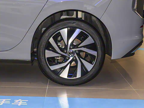 2025�� �Ŀ� 300TSI Pro