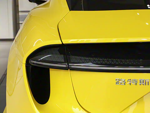 2025�� 600 ������