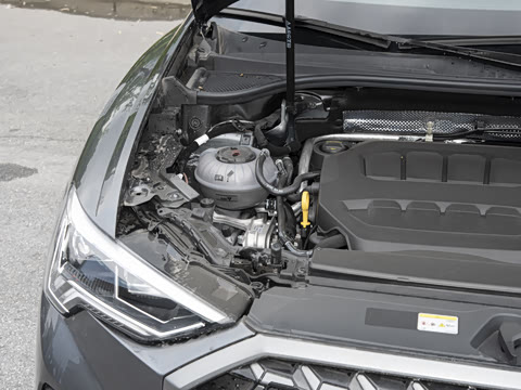 2025�� quattro 45�����ذ� 40TFSI ʱ�ж�����