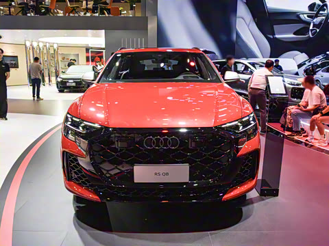 2025�� RS Q8 4.0T performance
