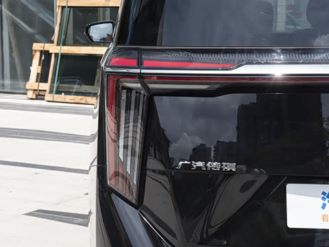 2025�� Ǭ��ϵ�� Ultra ͷ�Ȳ�