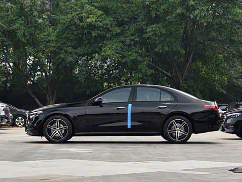 2025�� �Ŀ� E 300 ʱ�����˶���