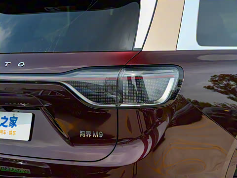 2025�� ���� Ultra�� 52kWh 5����