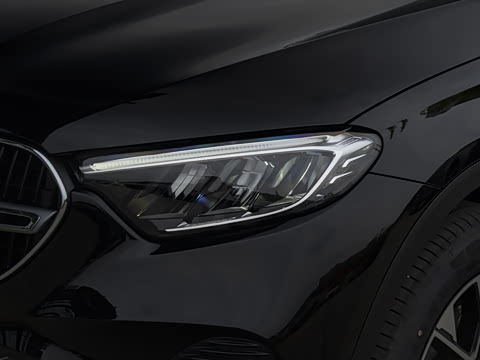 2023�� GLC 260 L 4MATIC ������ 5��