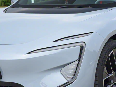 2025�� �Ŀ� Max�����