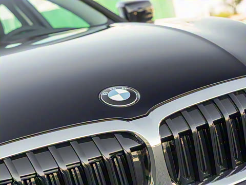 2022�� 320Li M�˶���װ