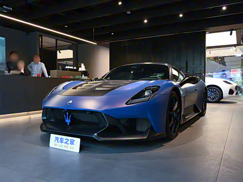 2024�� GT2 Stradale