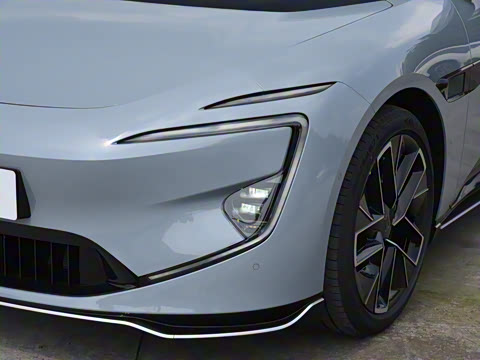 2025�� �Ŀ� Max�����