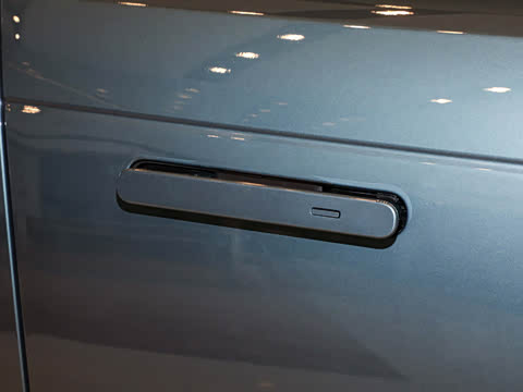 2025�� 400PS Dynamic HSE