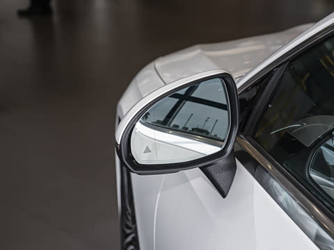 2025�� CLE 300 4MATIC �����ͽ��ܳ�