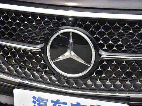 2025�� �Ŀ� E 300 L �����˶���