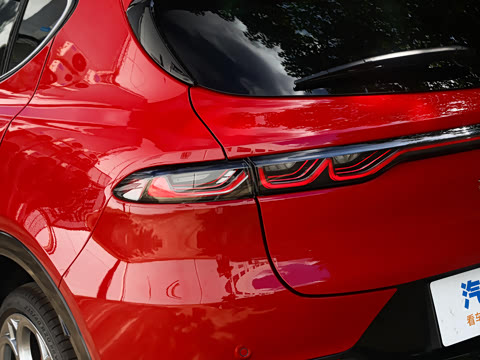 2023�� 2.0T 268HP AWD Veloce������