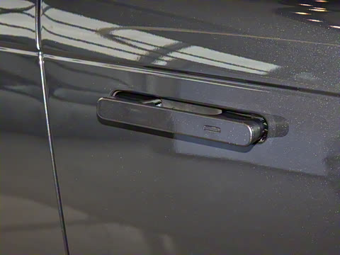 2025�� 3.0 L6 400PS �����ӳ���