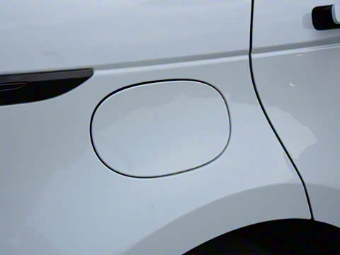 2022�� ����L 200PS R-Dynamic Standard ��Ӣ��