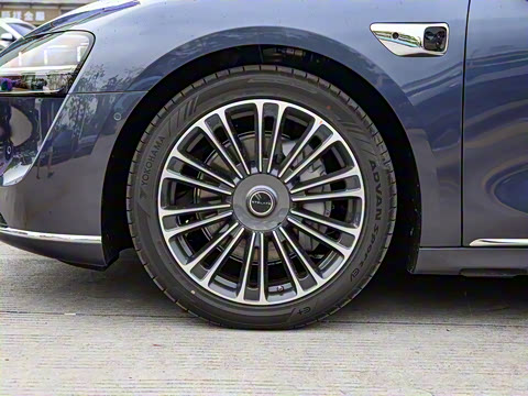 2025�� ���� Max+