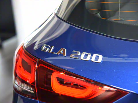 2022�� �Ŀ� GLA 200