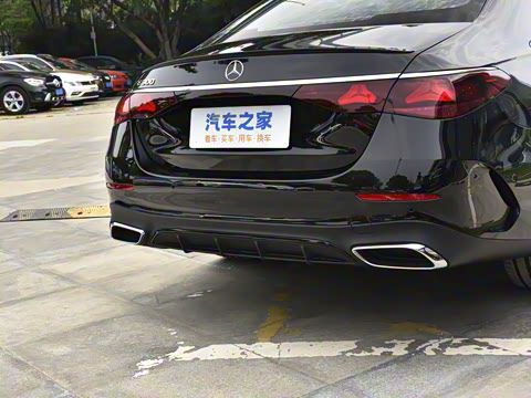 2025�� �Ŀ� E 300 ʱ�����˶���