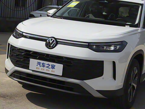 2025�� ̽��L 300TSI ������Ӣ