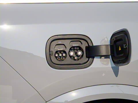 2025�� Pro ���ܻ��°�