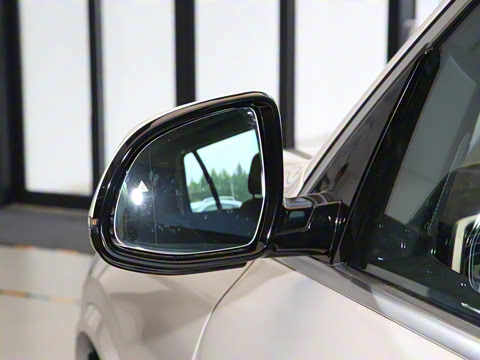 2022�� �Ŀ� xDrive 30Li M�˶���װ