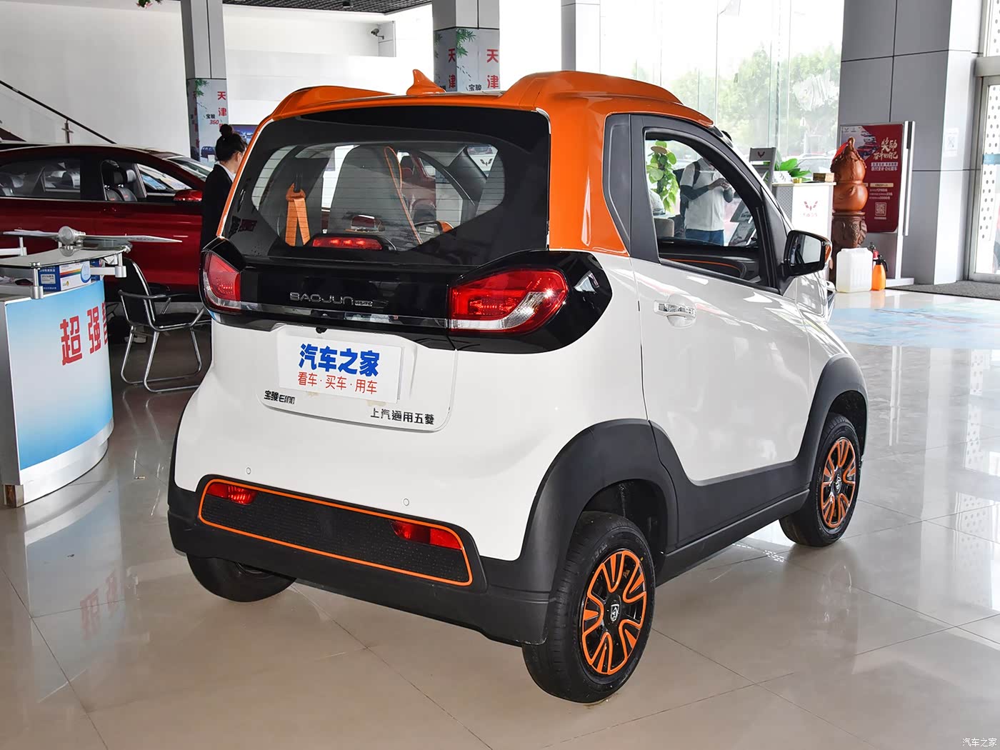 汽车之家|宝骏e100|2019款 250km 智享版|外观|内饰|高清大图|实拍图