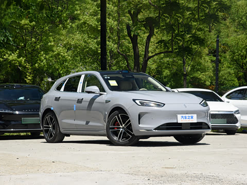 2025�� ����  Ultra ������