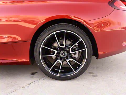 2019�� C 260 4MATIC ���ܳ�