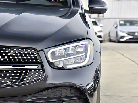 2023�� GLC 260 4MATIC ����SUV