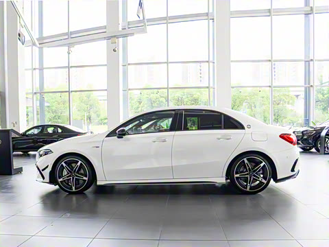 2025�� �Ŀ� AMG A 35 L 4MATIC